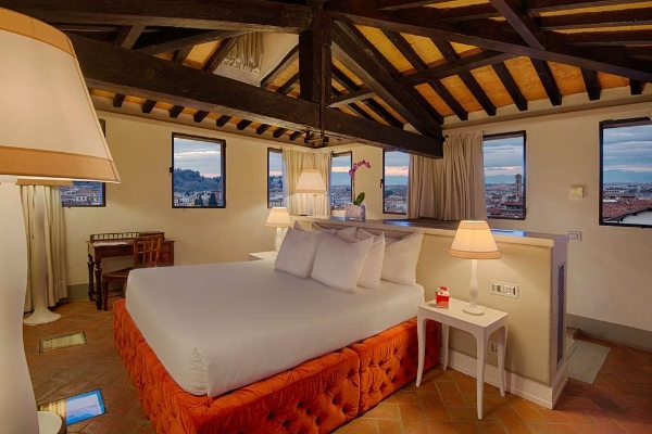 Hotel NH Collection Firenze Porta Rossa